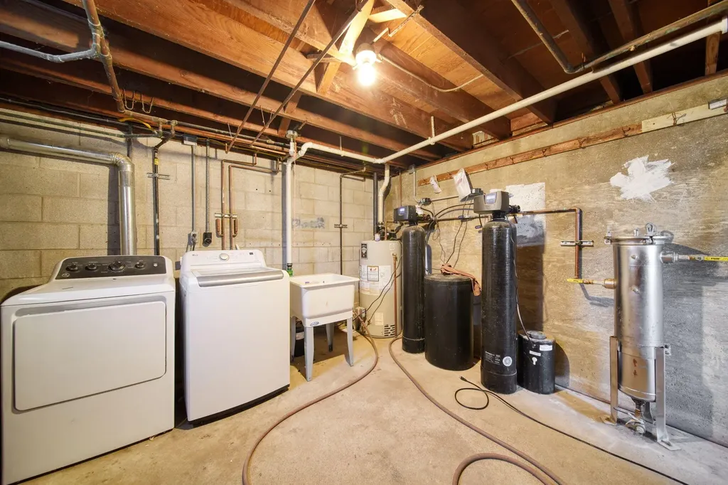 7760 Willow Road Saline Township MI 49236