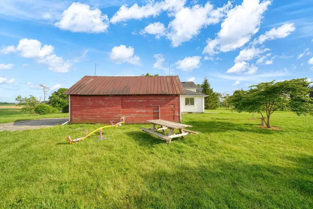 7760 Willow Road Saline Township MI 49236
