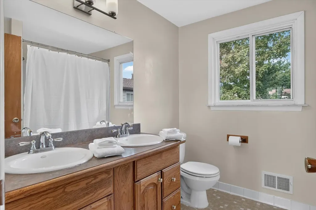 145 Sheffield Drive Saline City MI 48176
