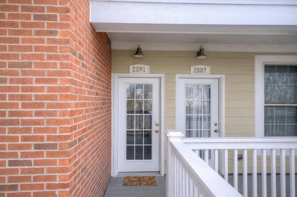 2591 W Towne Street Ann Arbor City MI 48103