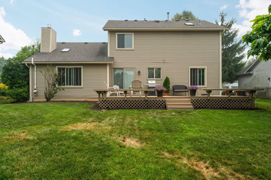 6556 Pennstone Circle Pittsfield Charter Township MI 48176