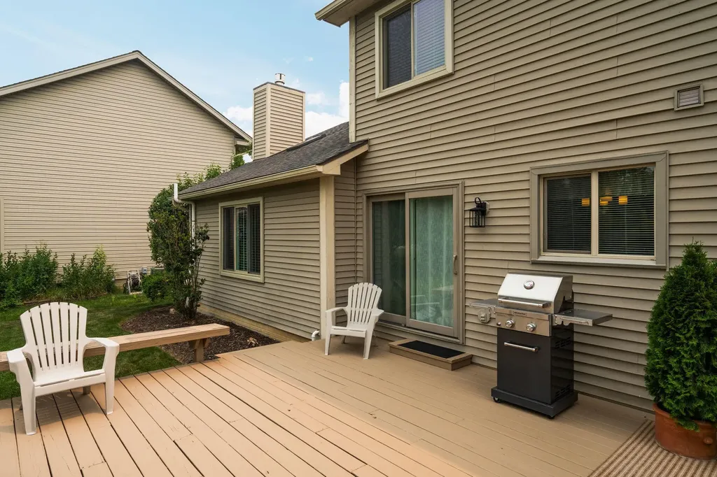 6556 Pennstone Circle Pittsfield Charter Township MI 48176