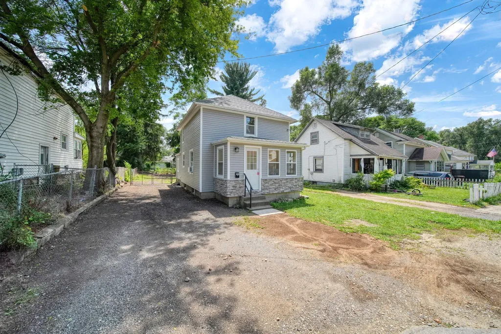153 Hollis Street Summit Township MI 49203