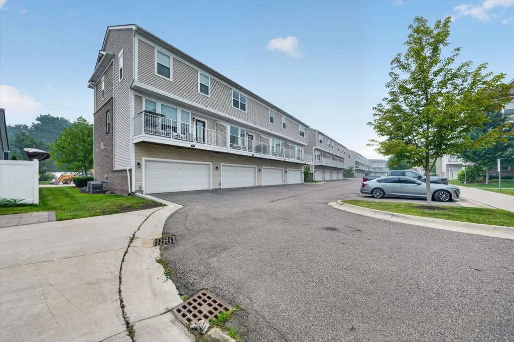 2500 Normandy Road Royal Oak City MI 48073