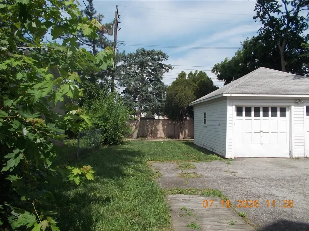 760 Washington Street Monroe City MI 48161