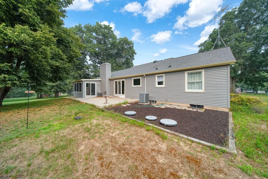 4234 Sauk Trail Raisin Township MI 49221
