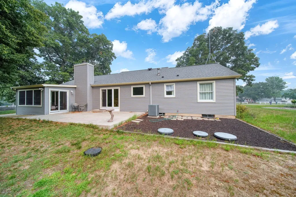 4234 Sauk Trail Raisin Township MI 49221