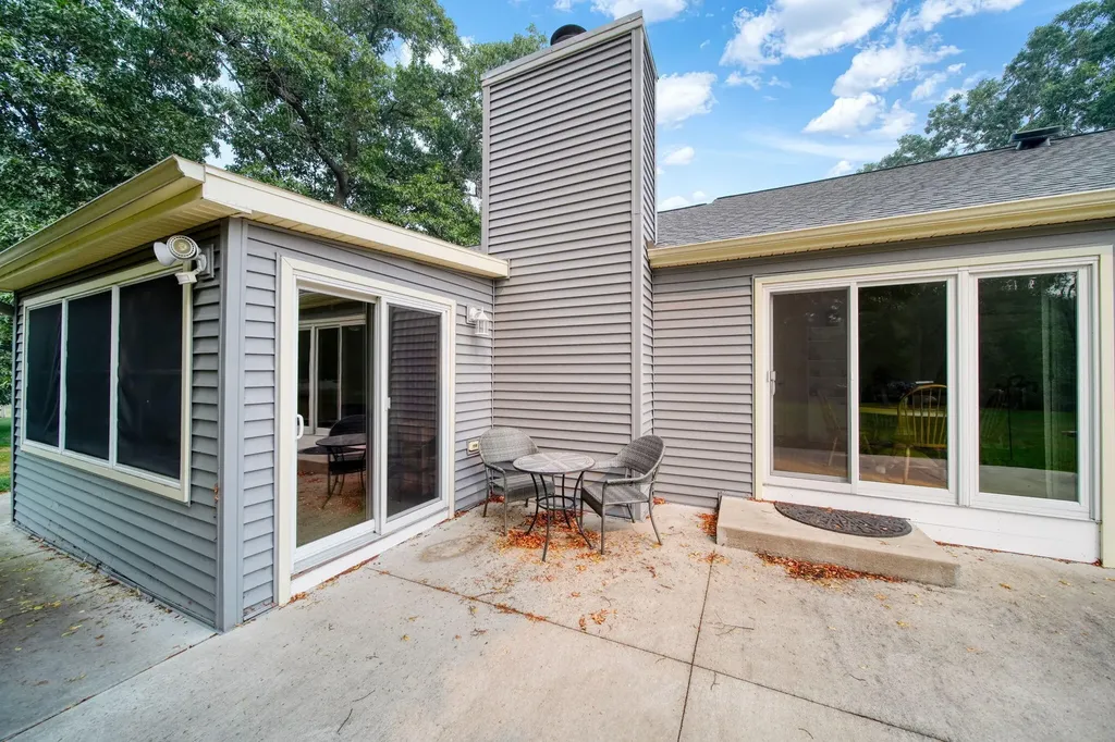 4234 Sauk Trail Raisin Township MI 49221