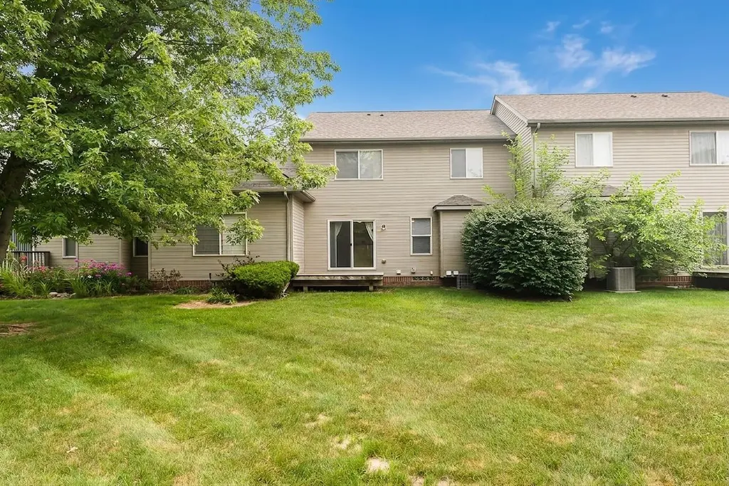 2677 Brooklyn Drive Ypsilanti Charter Township MI 48198