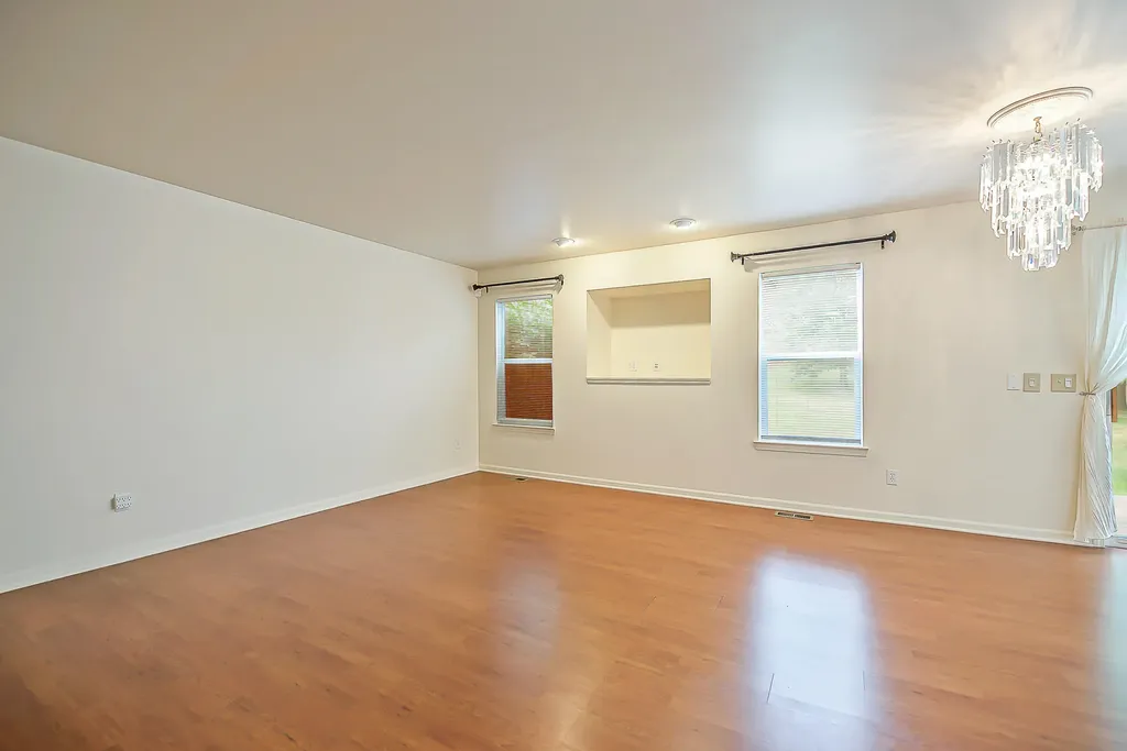 2677 Brooklyn Drive Ypsilanti Charter Township MI 48198