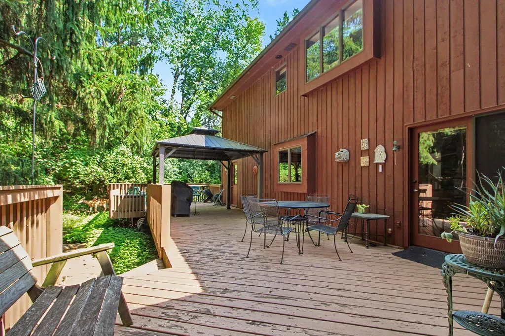 3654 E Pineview Drive Scio Township MI 48130