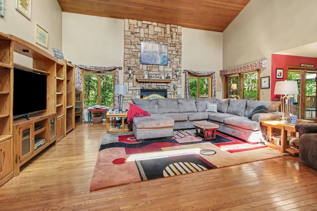 3654 E Pineview Drive Scio Township MI 48130
