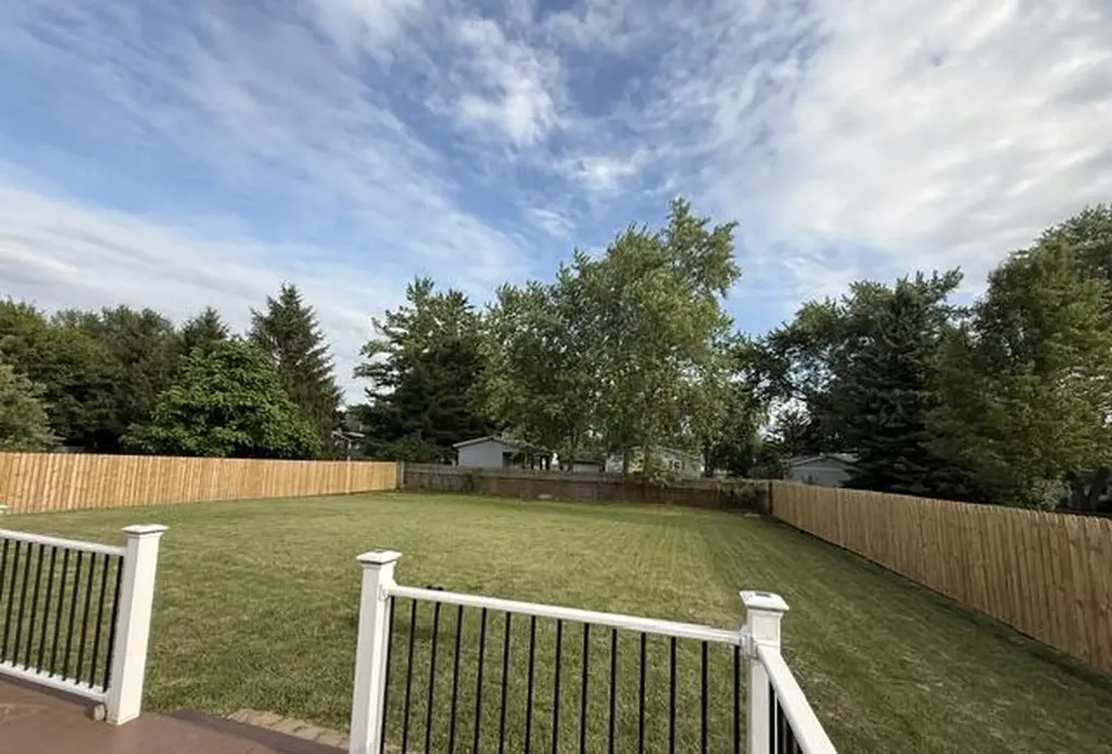 6098 Hedgerow Circle Grand Blanc City MI 48439