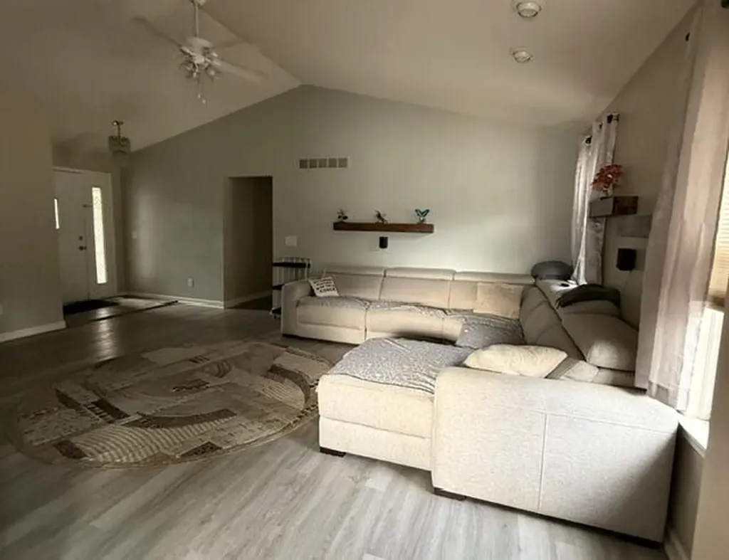 6098 Hedgerow Circle Grand Blanc City MI 48439