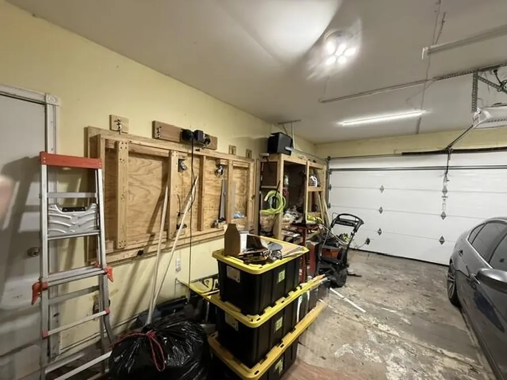 6098 Hedgerow Circle Grand Blanc City MI 48439