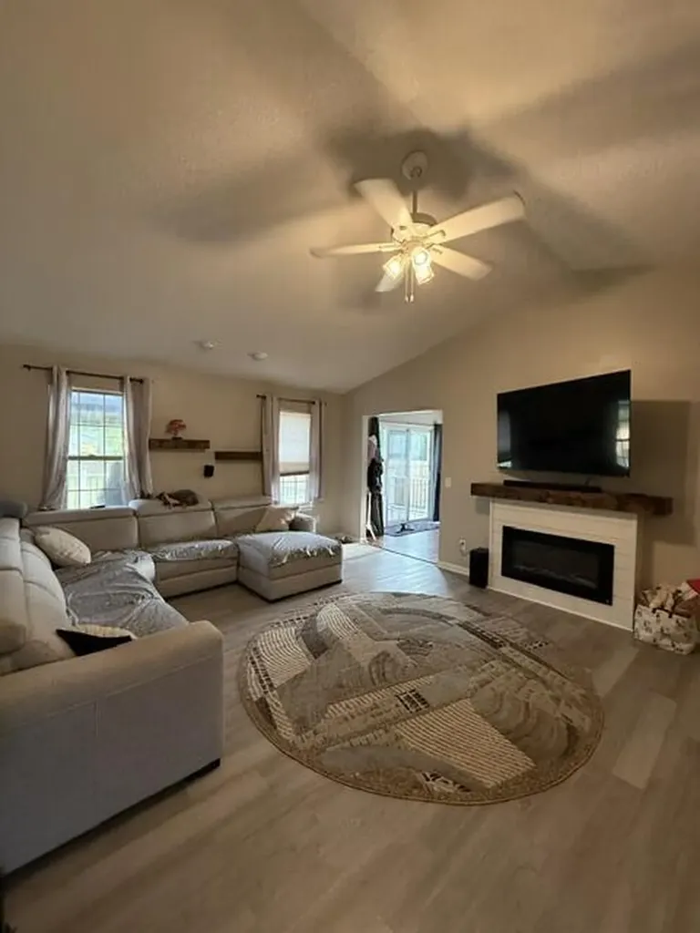 6098 Hedgerow Circle Grand Blanc City MI 48439