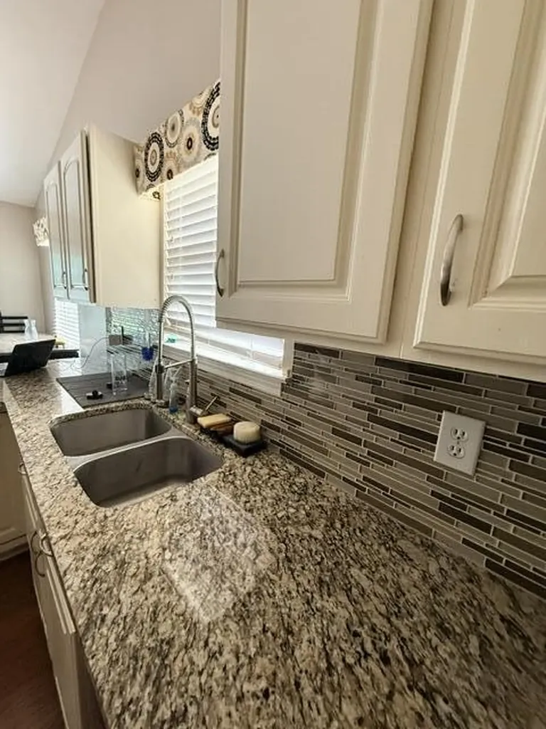 6098 Hedgerow Circle Grand Blanc City MI 48439