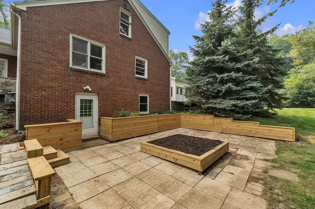 4110 Dexter Ann Arbor Road Scio Township MI 48103