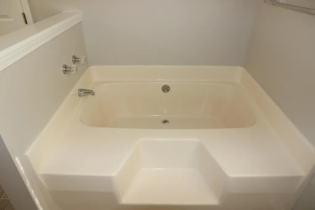 1774 Weatherstone Drive Pittsfield Charter Township MI 48108