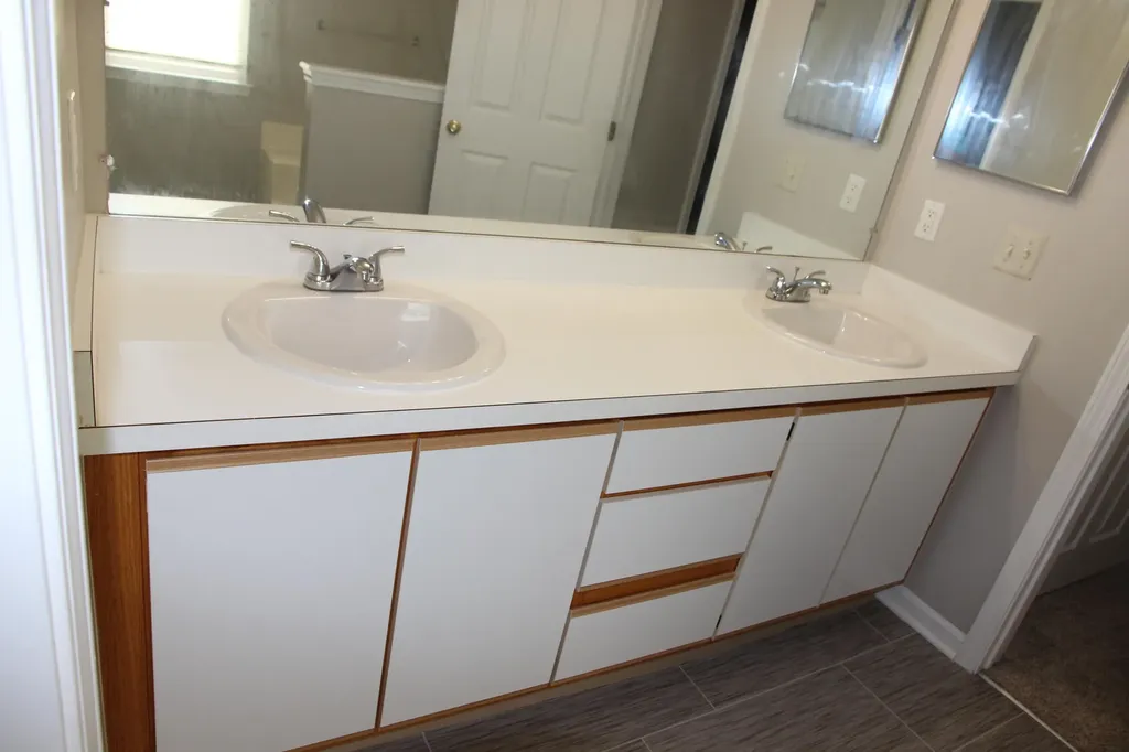 1774 Weatherstone Drive Pittsfield Charter Township MI 48108