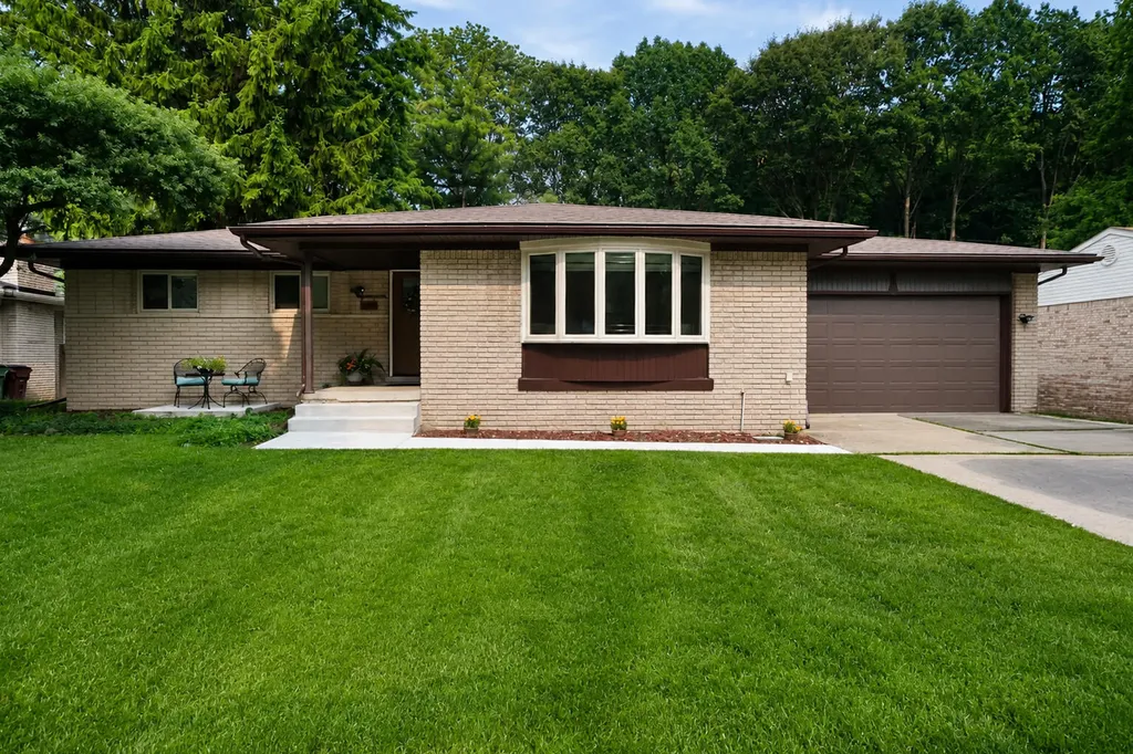 53284 Wolf Drive Shelby Charter Township MI 48316