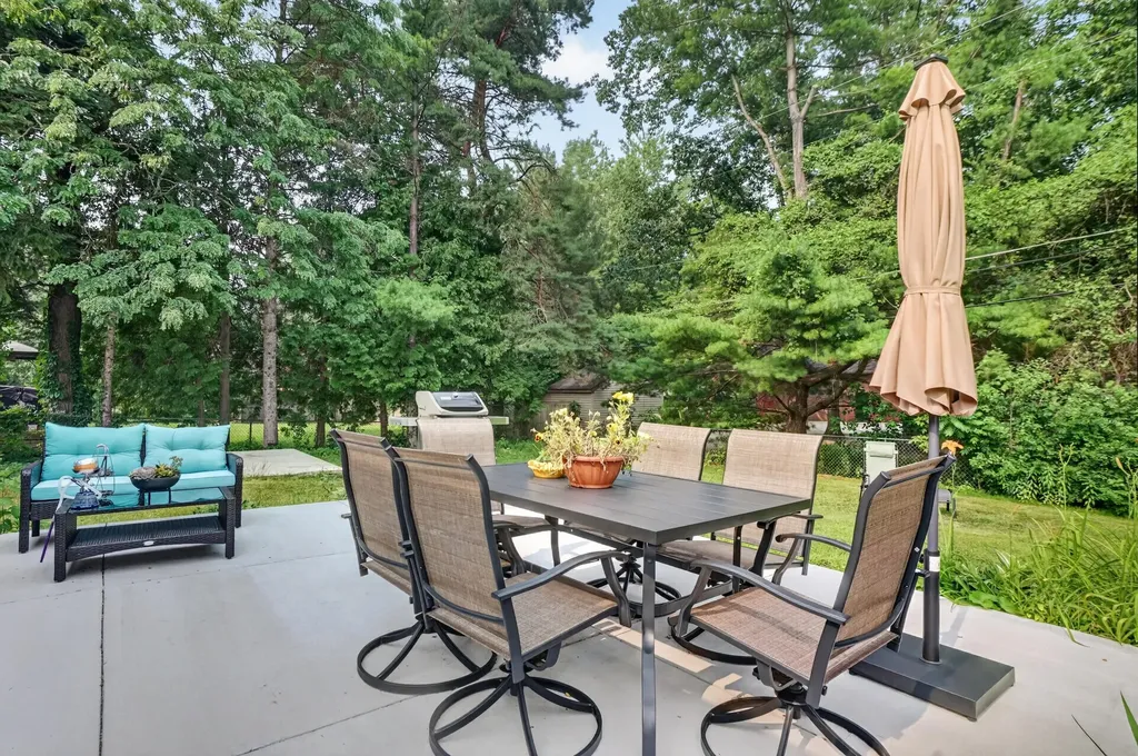 53284 Wolf Drive Shelby Charter Township MI 48316