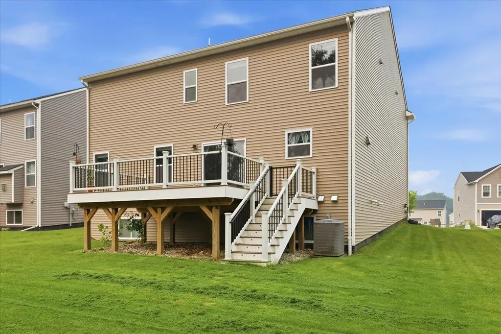 247 Sandhill Court Oakland Charter Township MI 48386