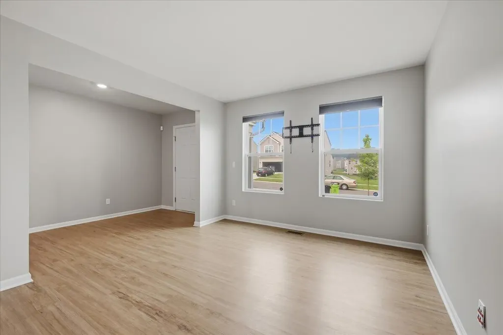 247 Sandhill Court Oakland Charter Township MI 48386