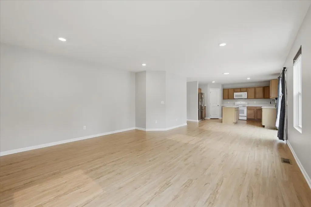 247 Sandhill Court Oakland Charter Township MI 48386