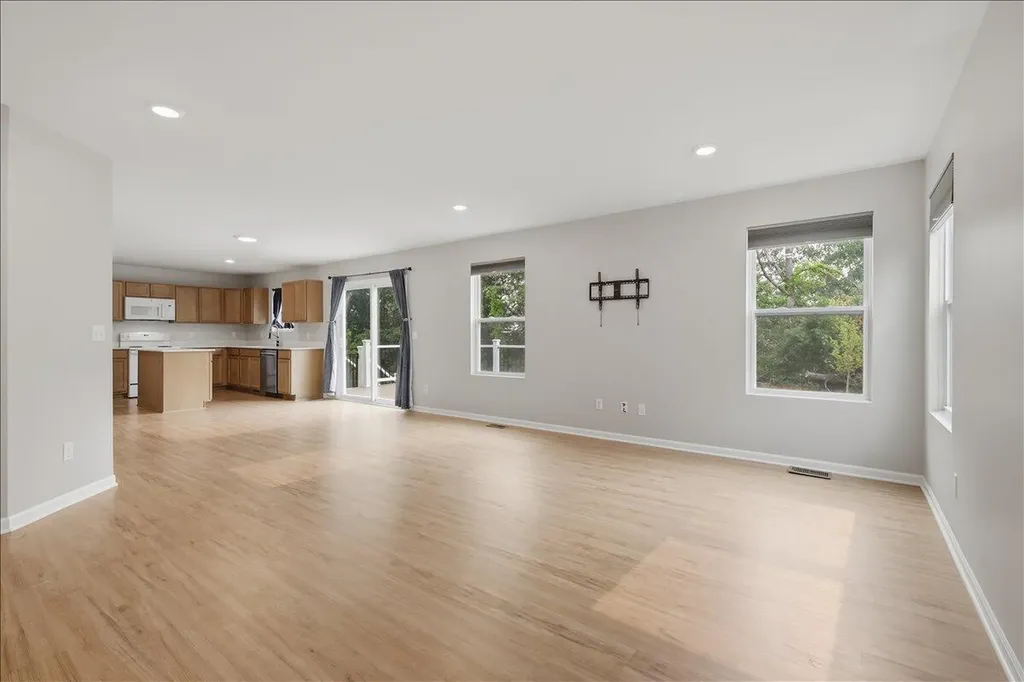 247 Sandhill Court Oakland Charter Township MI 48386