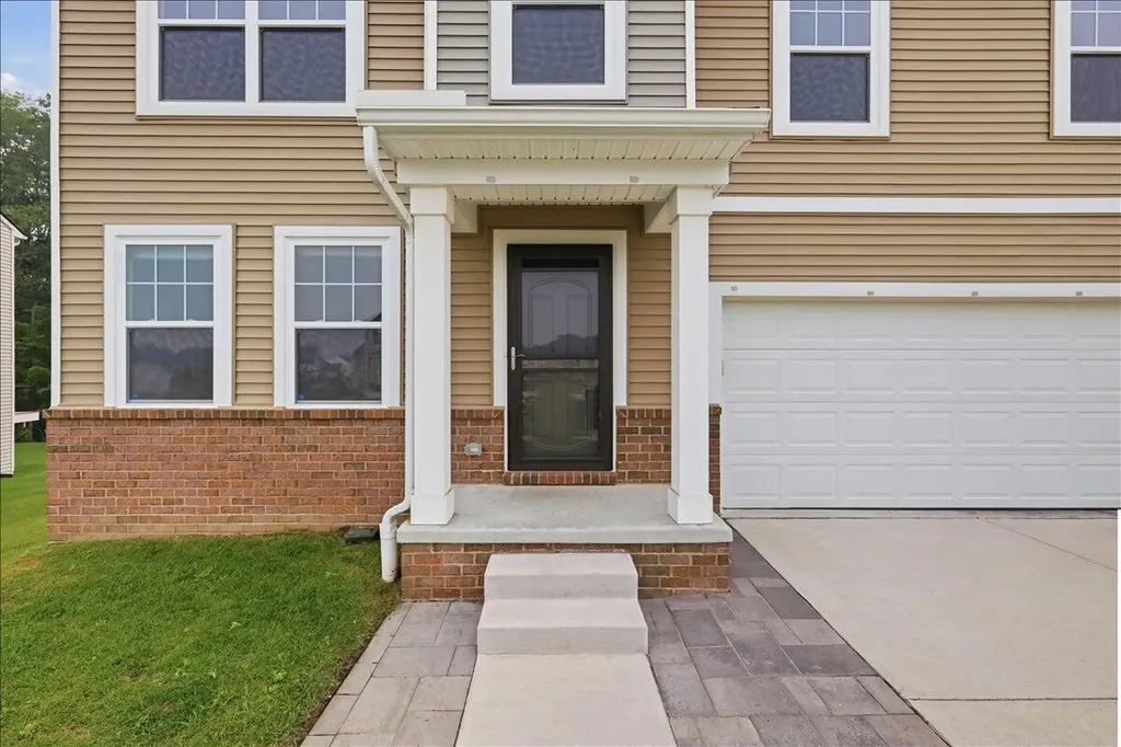 247 Sandhill Court Oakland Charter Township MI 48386