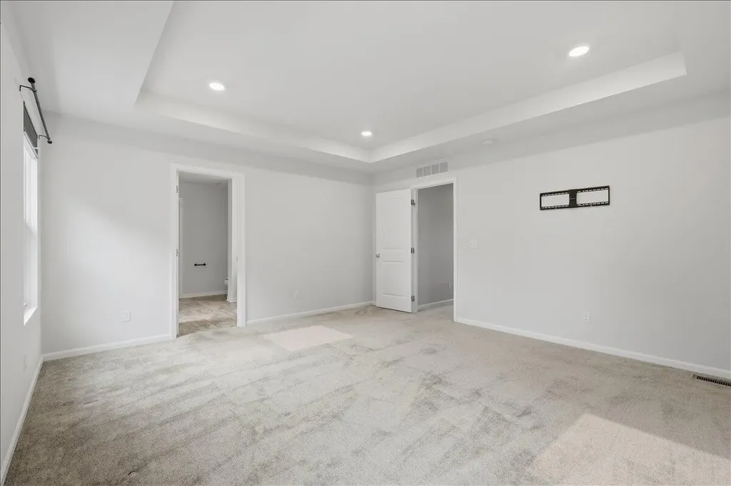 247 Sandhill Court Oakland Charter Township MI 48386