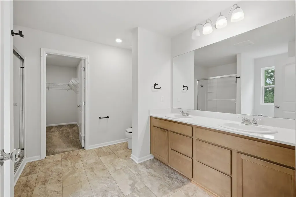 247 Sandhill Court Oakland Charter Township MI 48386
