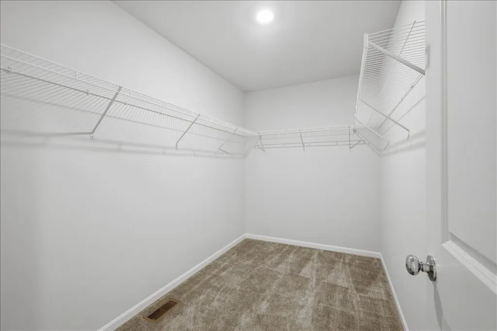 247 Sandhill Court Oakland Charter Township MI 48386