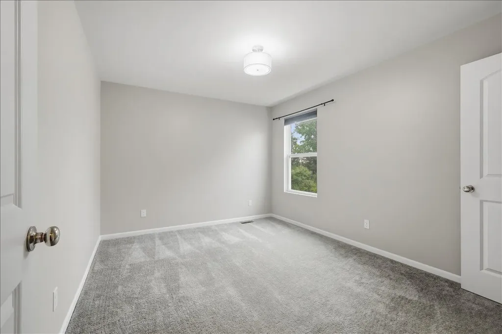 247 Sandhill Court Oakland Charter Township MI 48386