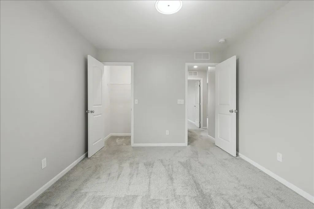 247 Sandhill Court Oakland Charter Township MI 48386