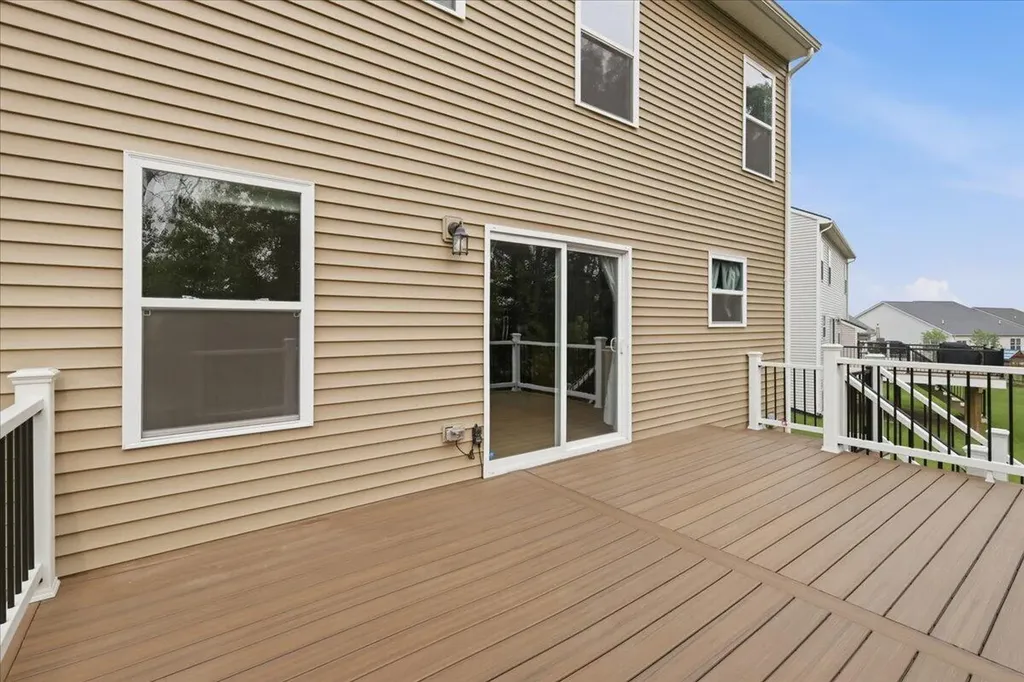 247 Sandhill Court Oakland Charter Township MI 48386