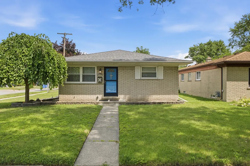 25248 Hass Street Dearborn Heights City MI 48127