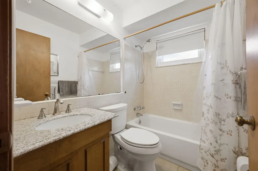 25248 Hass Street Dearborn Heights City MI 48127