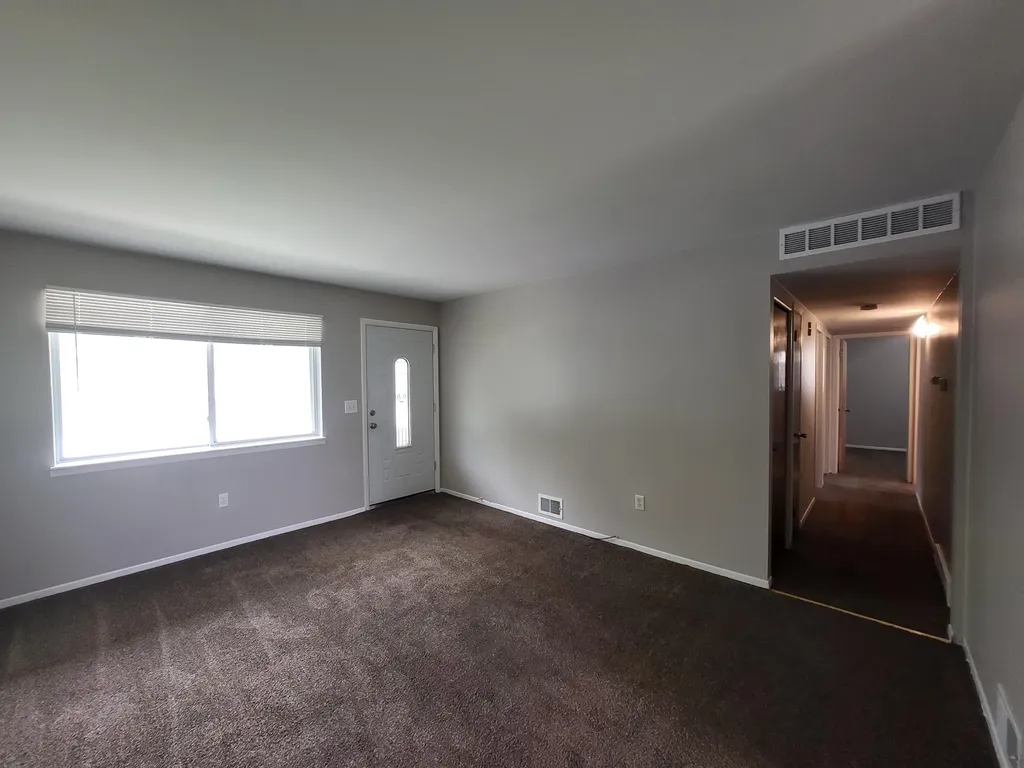15985 Wellington Street Taylor City MI 48180