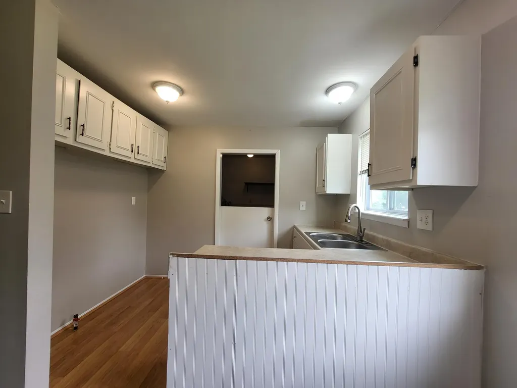 15985 Wellington Street Taylor City MI 48180