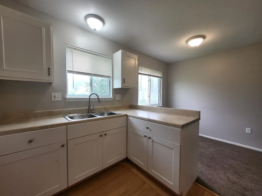 15985 Wellington Street Taylor City MI 48180