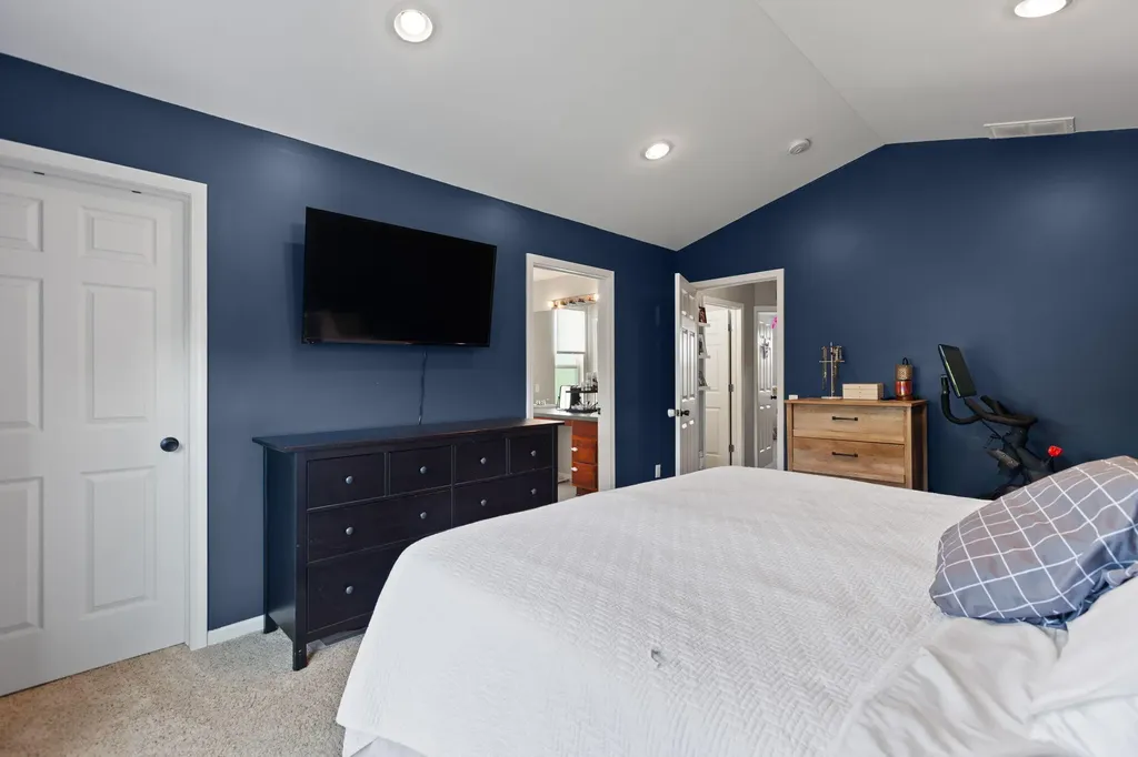 7379 Warwick Drive Ypsilanti Charter Township MI 48197