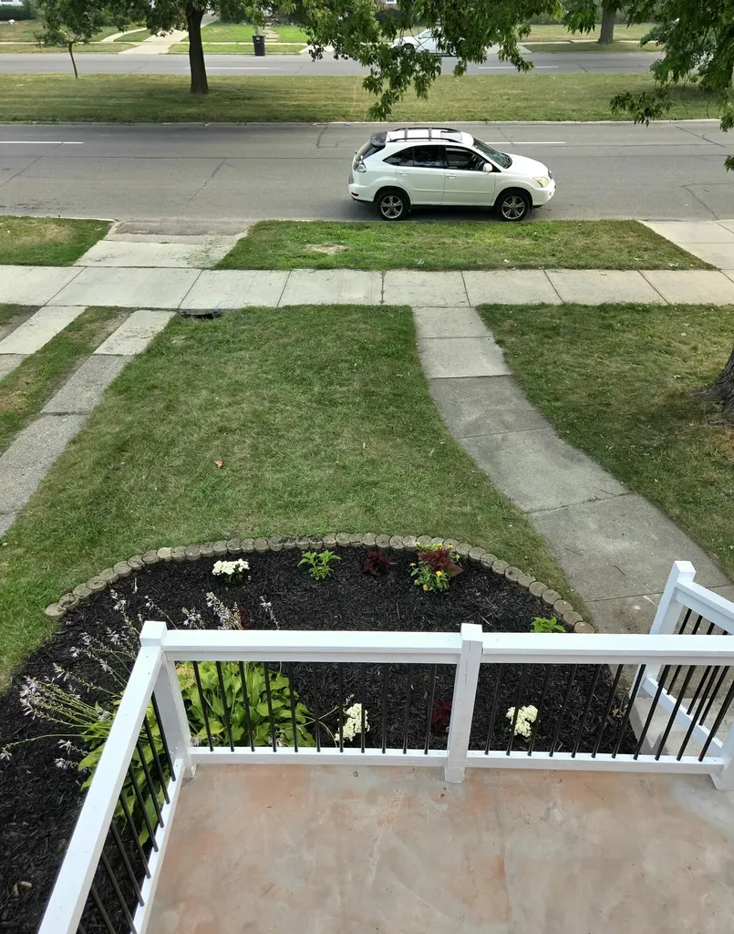 8398 W Outer Drive W Detroit City MI 48219