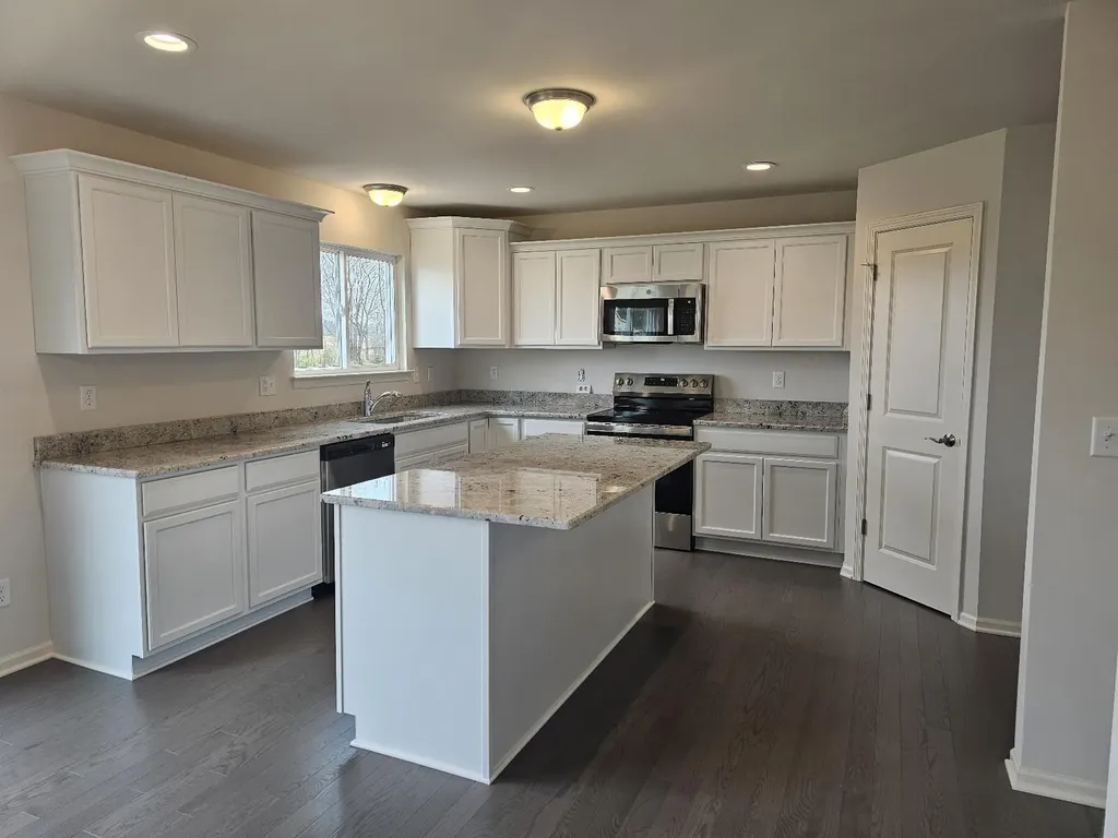10637 Valley View Drive York Charter Township MI 48176