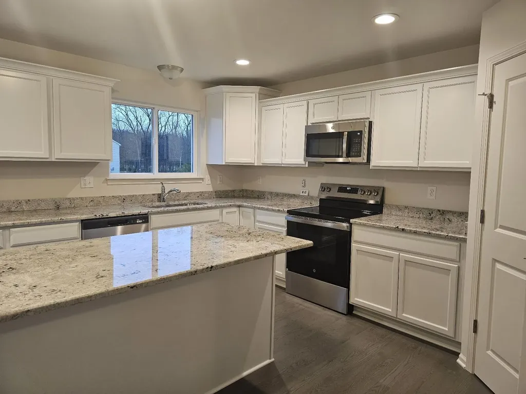 10637 Valley View Drive York Charter Township MI 48176