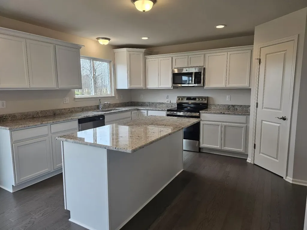 10637 Valley View Drive York Charter Township MI 48176