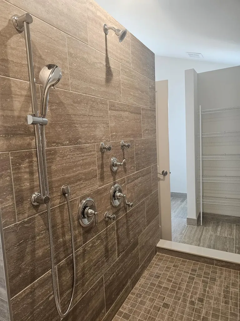 9614 Valley View Court York Charter Township MI 48176