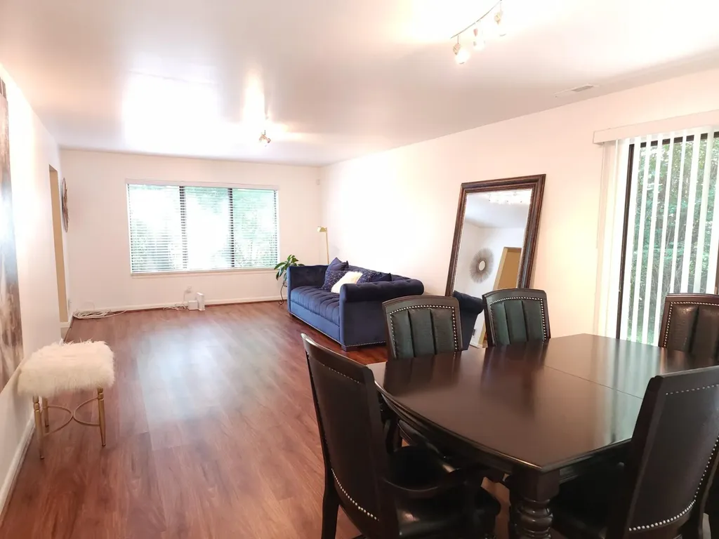 29757 Farmbrook Villa Lane Southfield City MI 48034