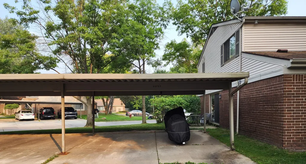 29757 Farmbrook Villa Lane Southfield City MI 48034